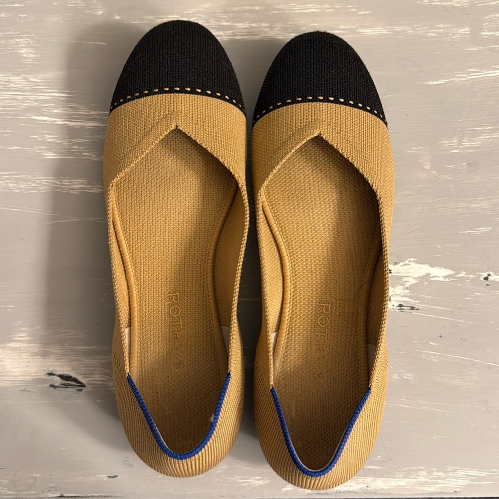 Rothy's Tan Flats With Black Cap Toe & Contrast Stitching, Size 10